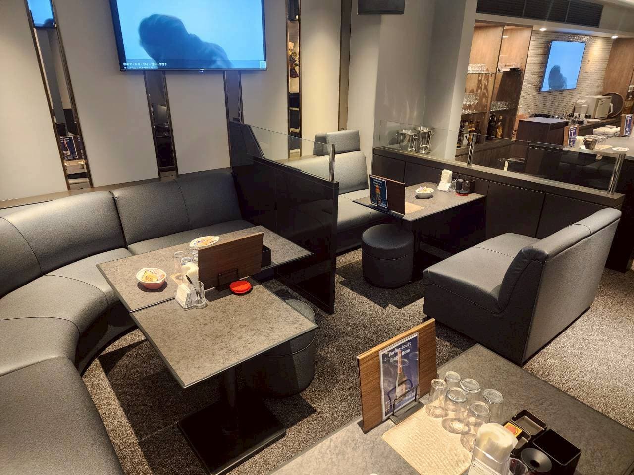 Maison Deux 店内